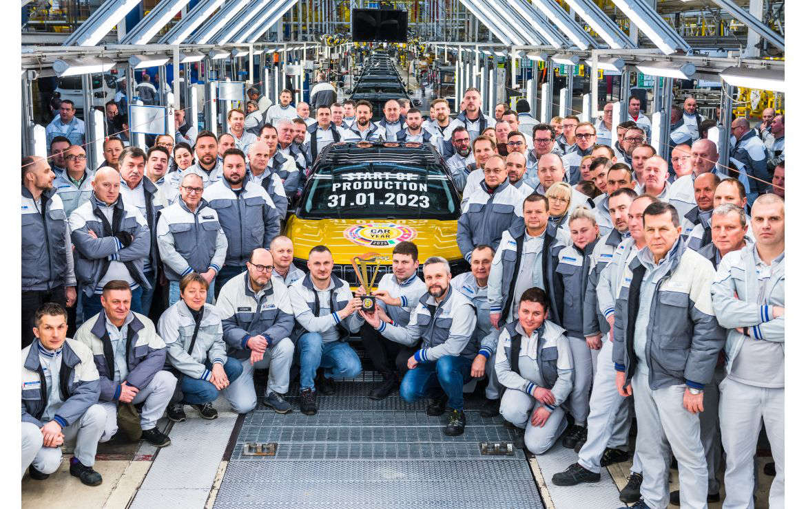 Stellantis розпочинає виробництво абсолютно нового Jeep Avenger у Польщі