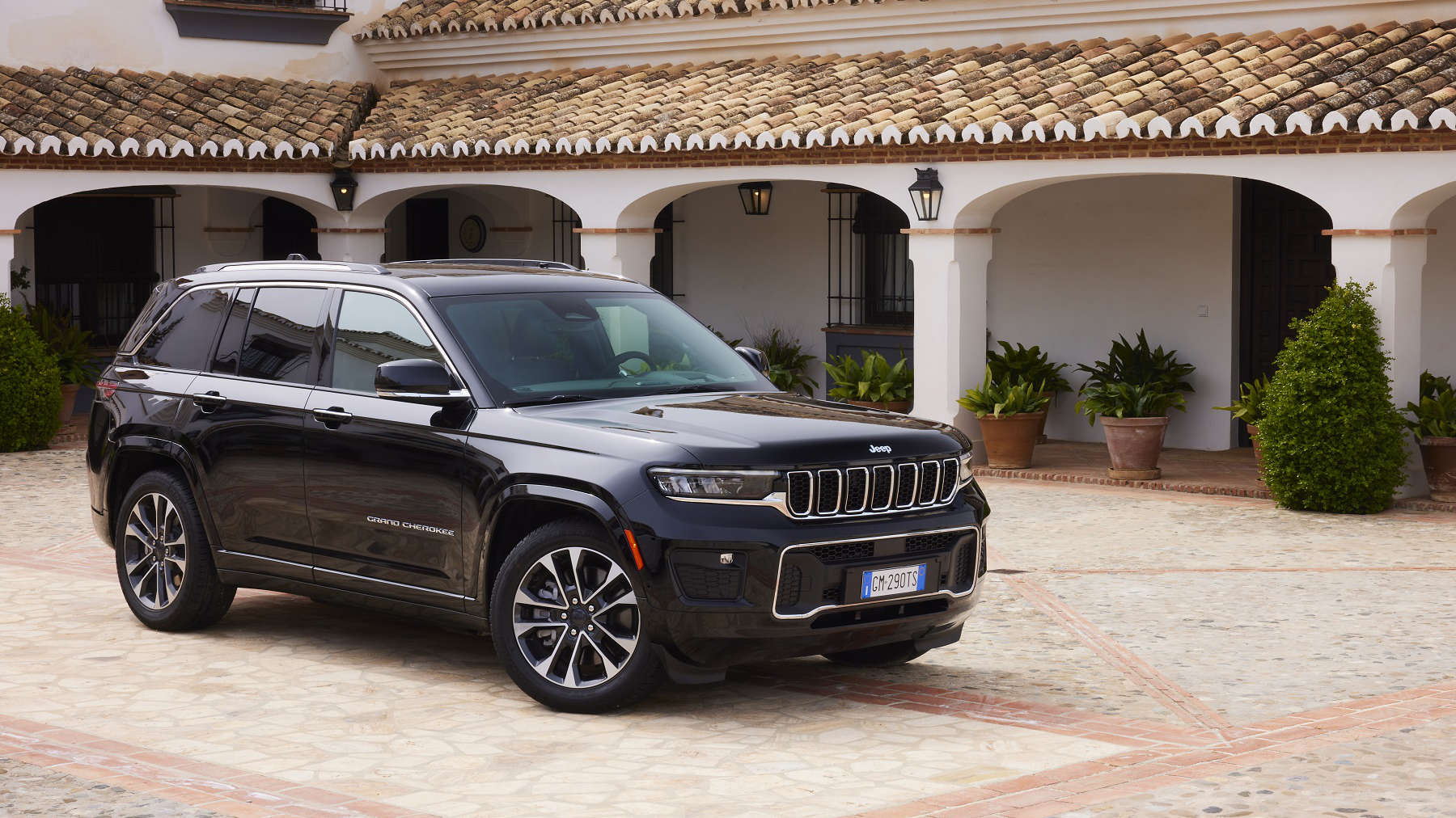 Нова ікона світу люксових SUV: автомобіль Jeep Grand Cherokee в Україні — від 2 615 400 грн
