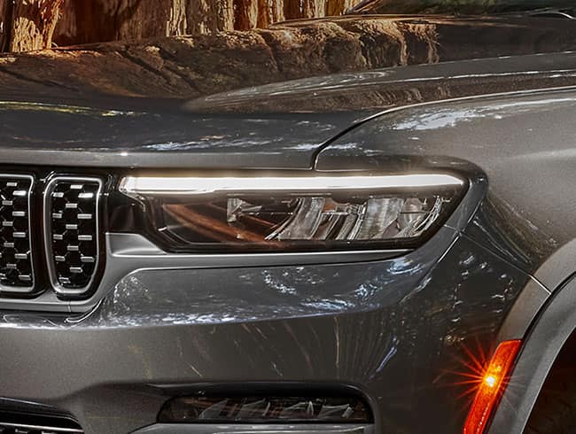 Jeep Grand Cherokee, світлодіодні фари