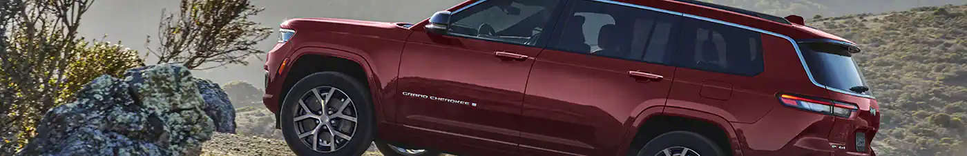 Jeep Grand Cherokee, червоний колір