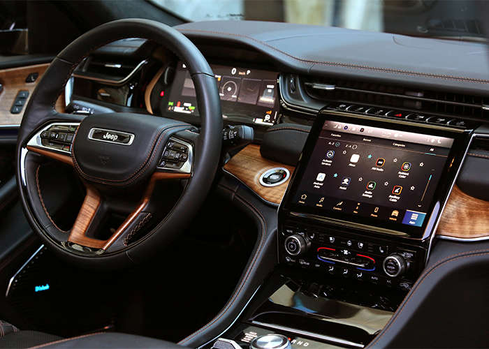 Jeep Grand Cherokee, червоний колір