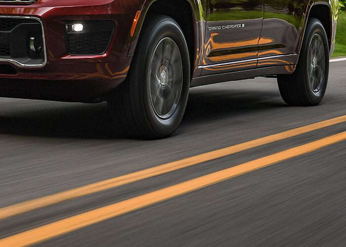 Jeep Grand Cherokee, червоний колір